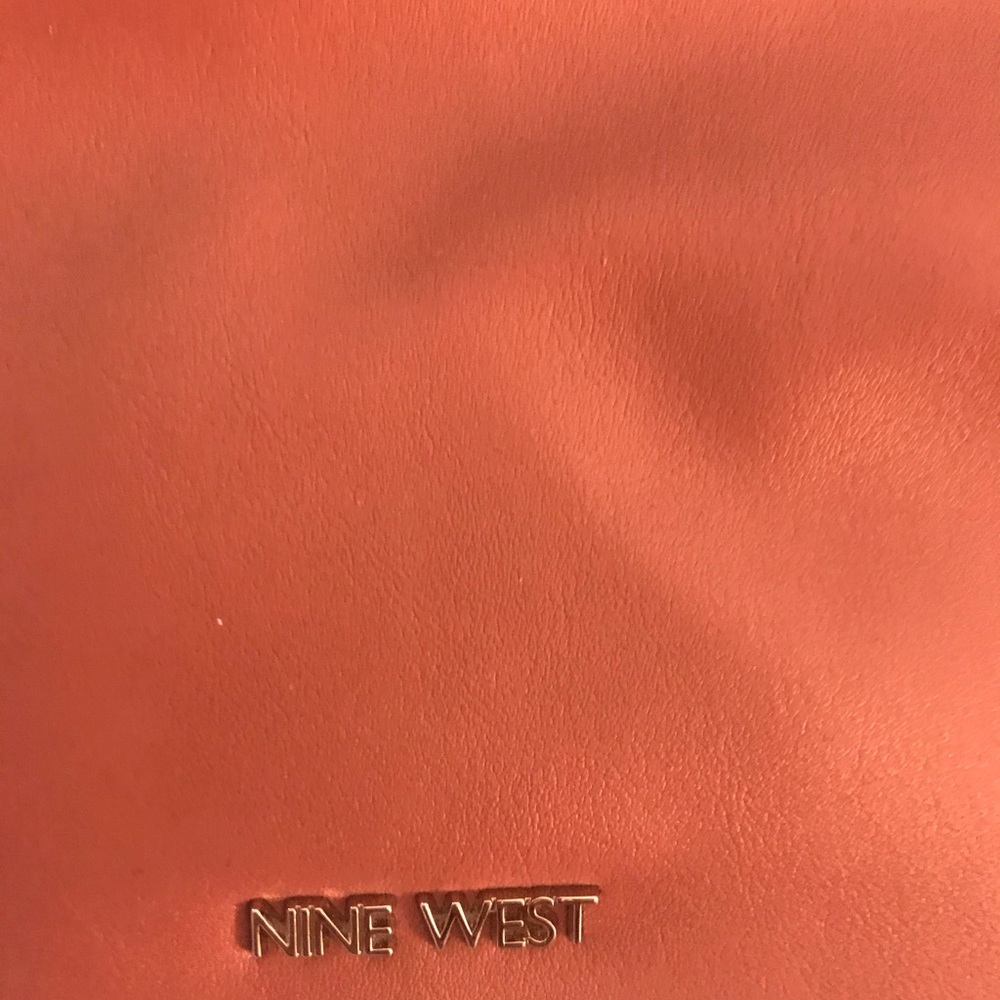Bag - Picture 2 of 3